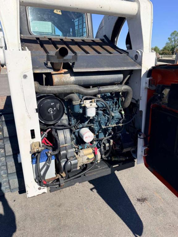 Bobcat T300 Photo 5