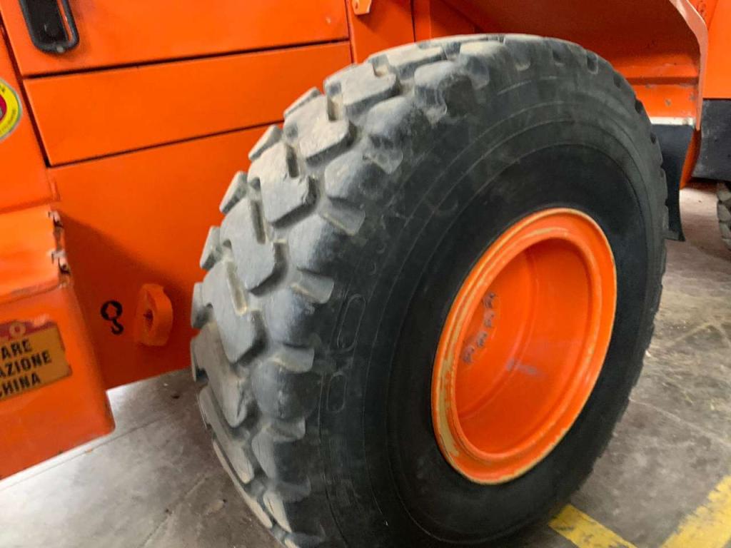 Fiat Hitachi W130 Photo 10