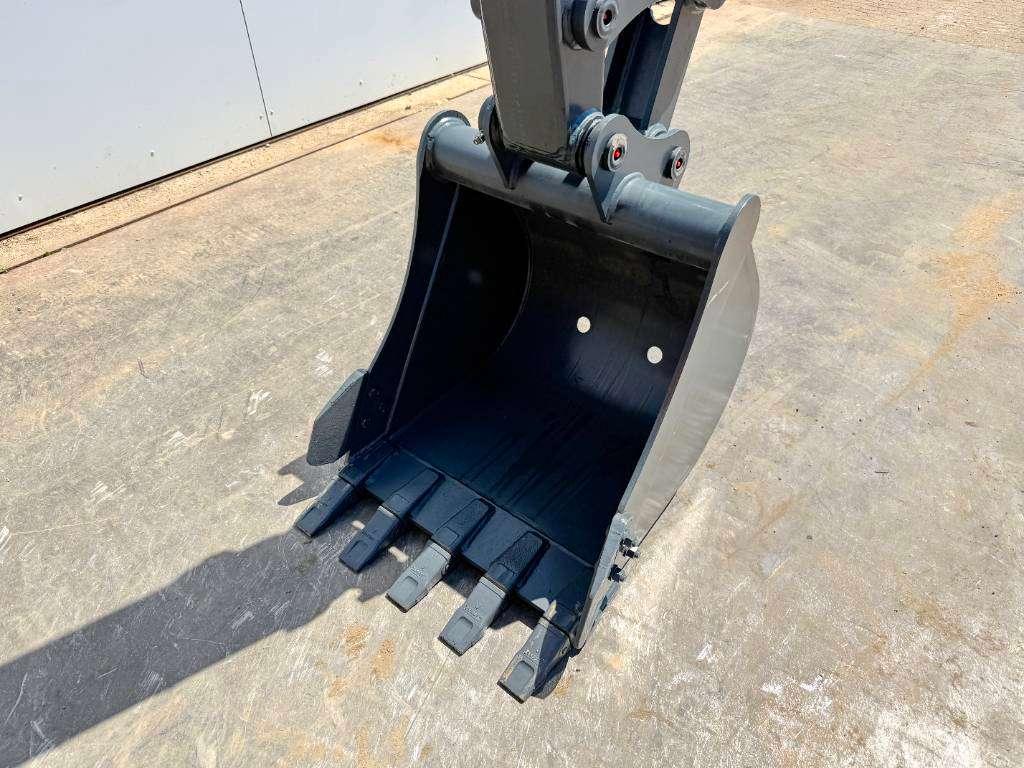 Hyundai HX60 G - BRAND NEW / Hammer Lines / Blade Photo 14