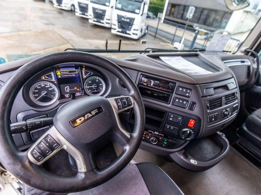 Daf XF 450-6x2 Photo 13