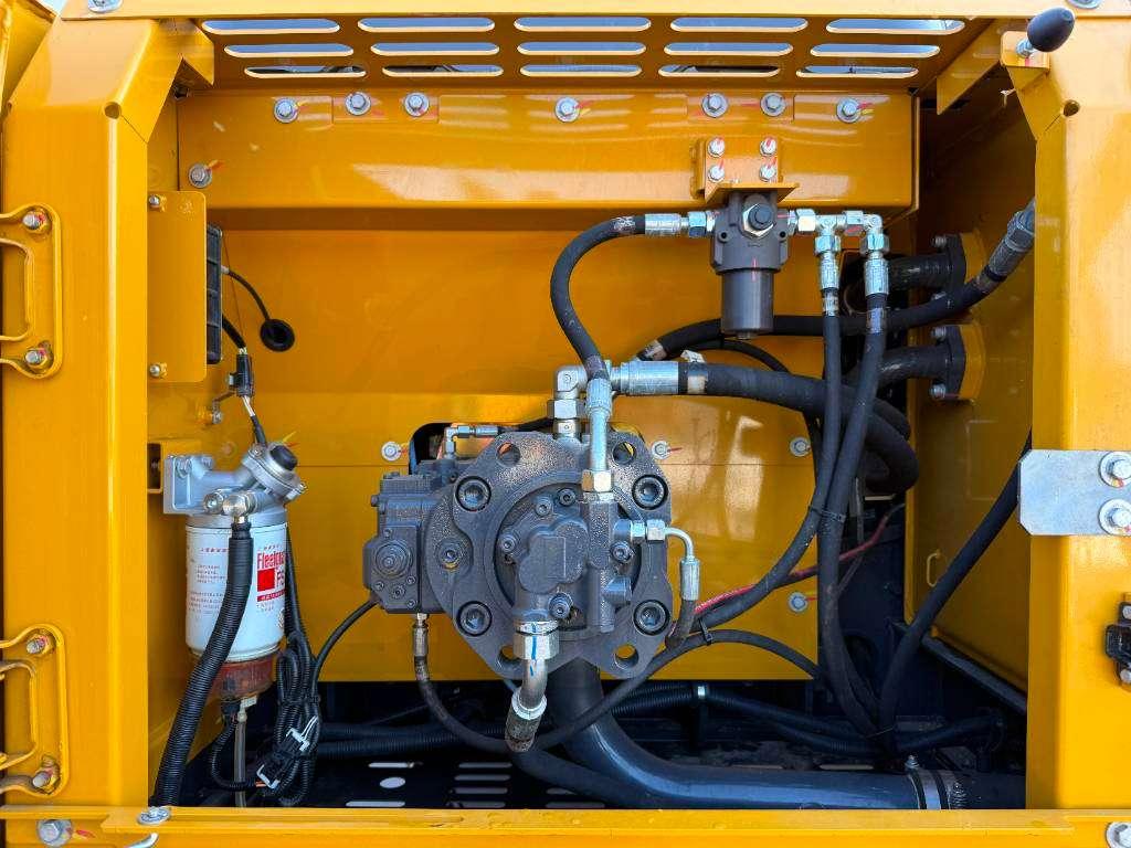 XCMG XE 215i KLC Photo 24