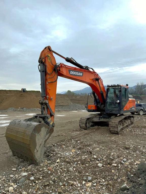 Doosan DX235NLC-5 Photo 1