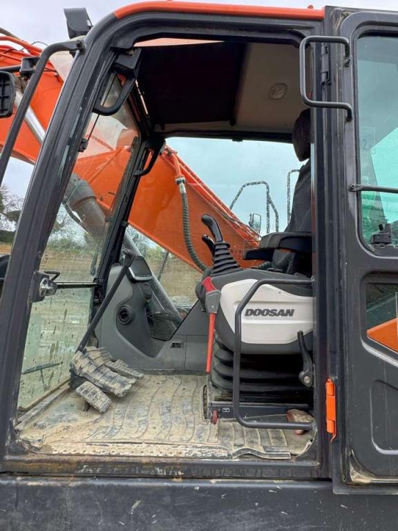 Doosan DX235NLC-5 Photo 9
