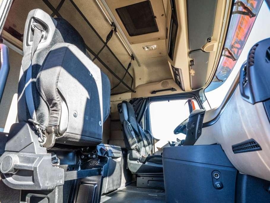 Mercedes-Benz ACTROS 1843 LS+KIPHYDR. Photo 18