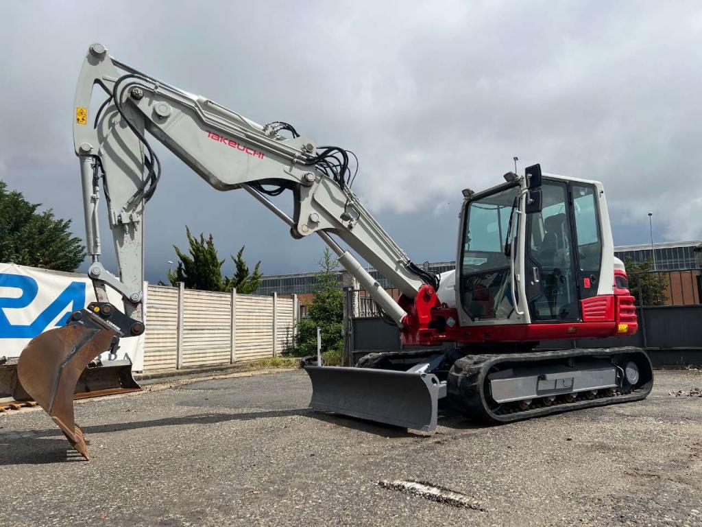 Takeuchi TB290-2 Photo 3