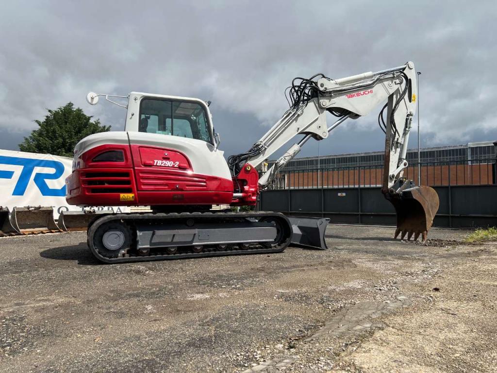 Takeuchi TB290-2 Photo 5