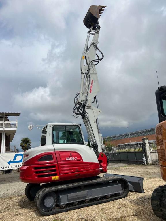 Takeuchi TB290-2 Photo 6