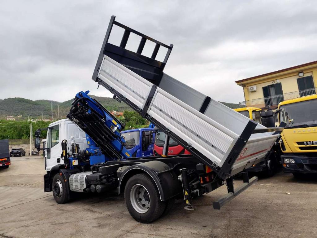 Iveco EUROCARGO CUBE 190-250 Photo 2