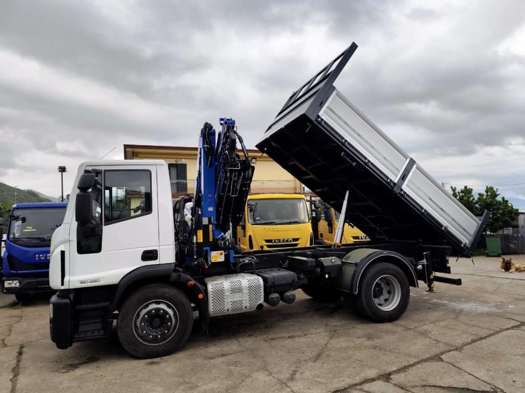 Iveco EUROCARGO CUBE 190-250 Photo 24