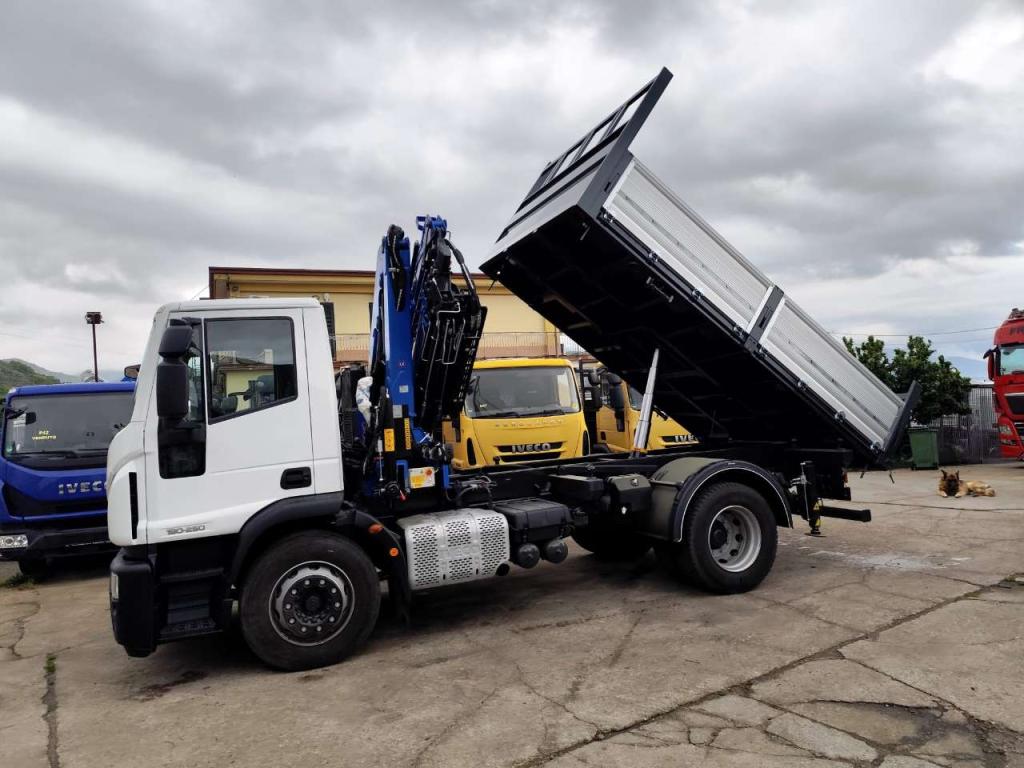 Iveco EUROCARGO CUBE 190-250 Photo 26