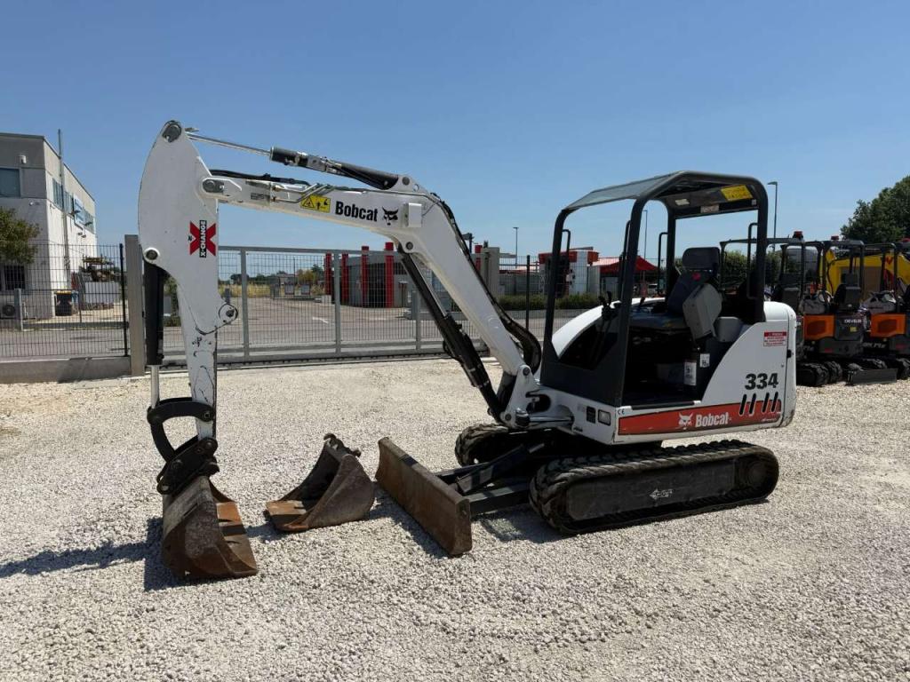 Bobcat 334 Photo 1