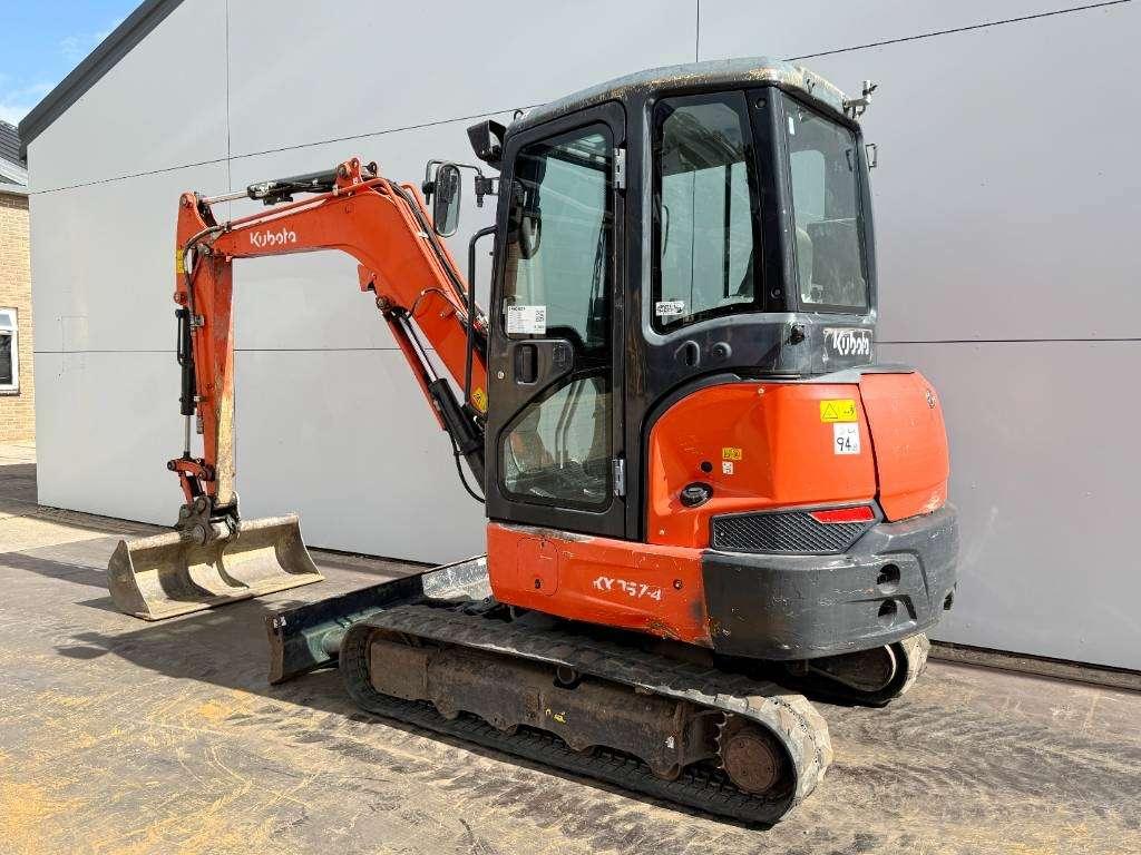 Kubota KX037-4 - Hammer Lines / Quick Coupler Photo 3