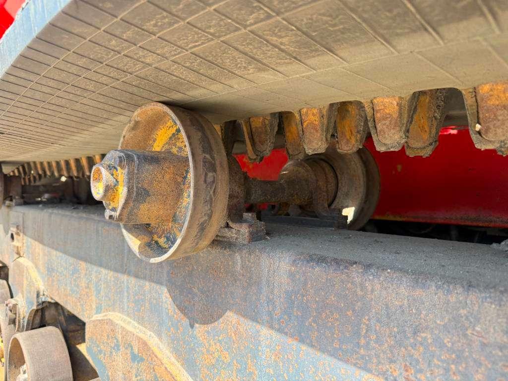 Mitsubishi LD700 - Dutch Machine / Pressurised Cabin Photo 20