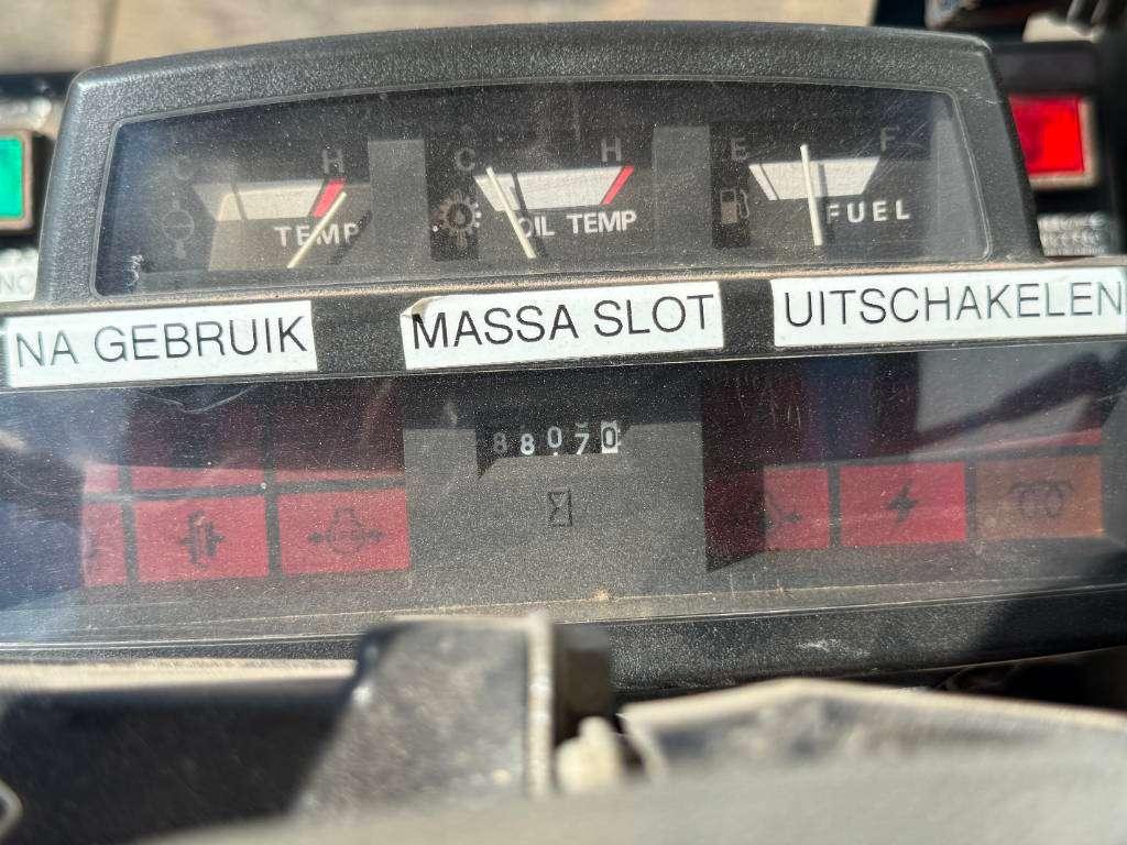 Mitsubishi LD700 - Dutch Machine / Pressurised Cabin Photo 24