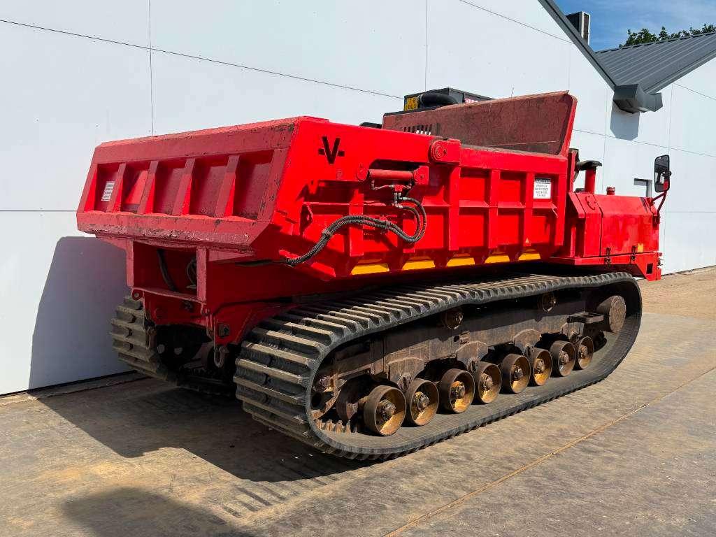 Mitsubishi LD700 - Dutch Machine / Pressurised Cabin Photo 6