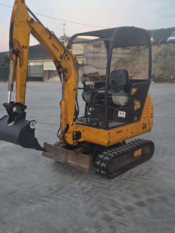JCB 8017 Photo 1