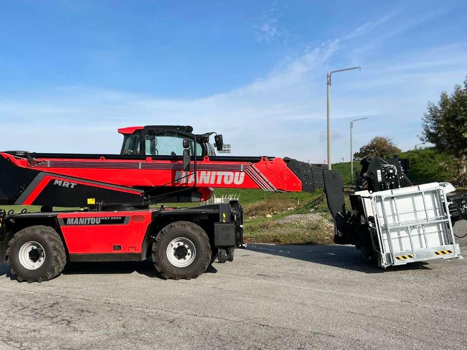 Manitou MRT2545 Photo 14