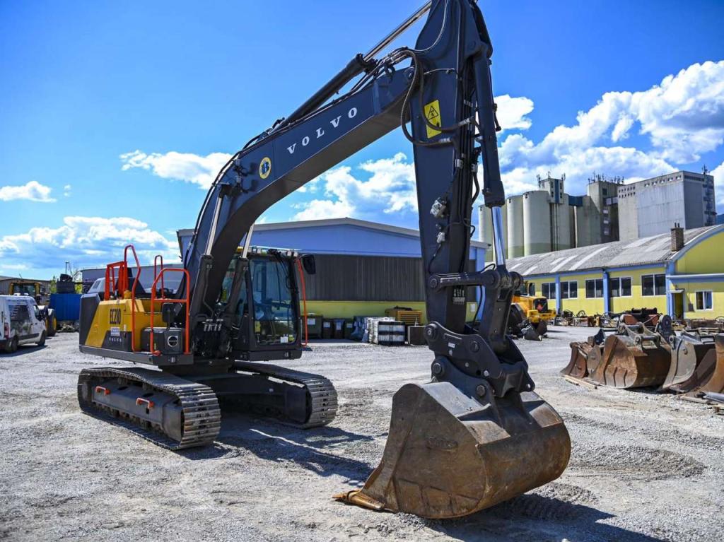 Volvo EC210FNL5 Photo 10