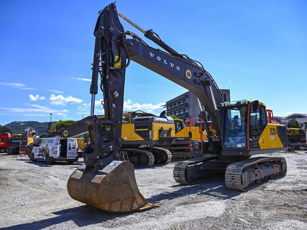 Volvo EC210FNL5 Photo 12