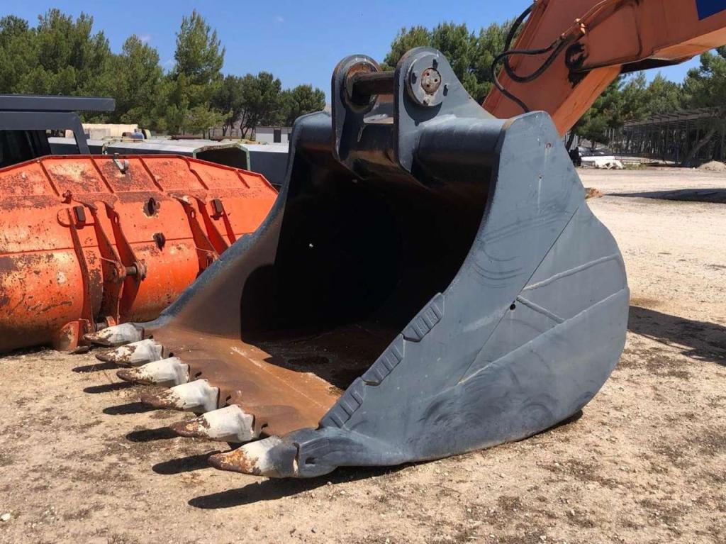 Hitachi EX800H-5 Photo 9