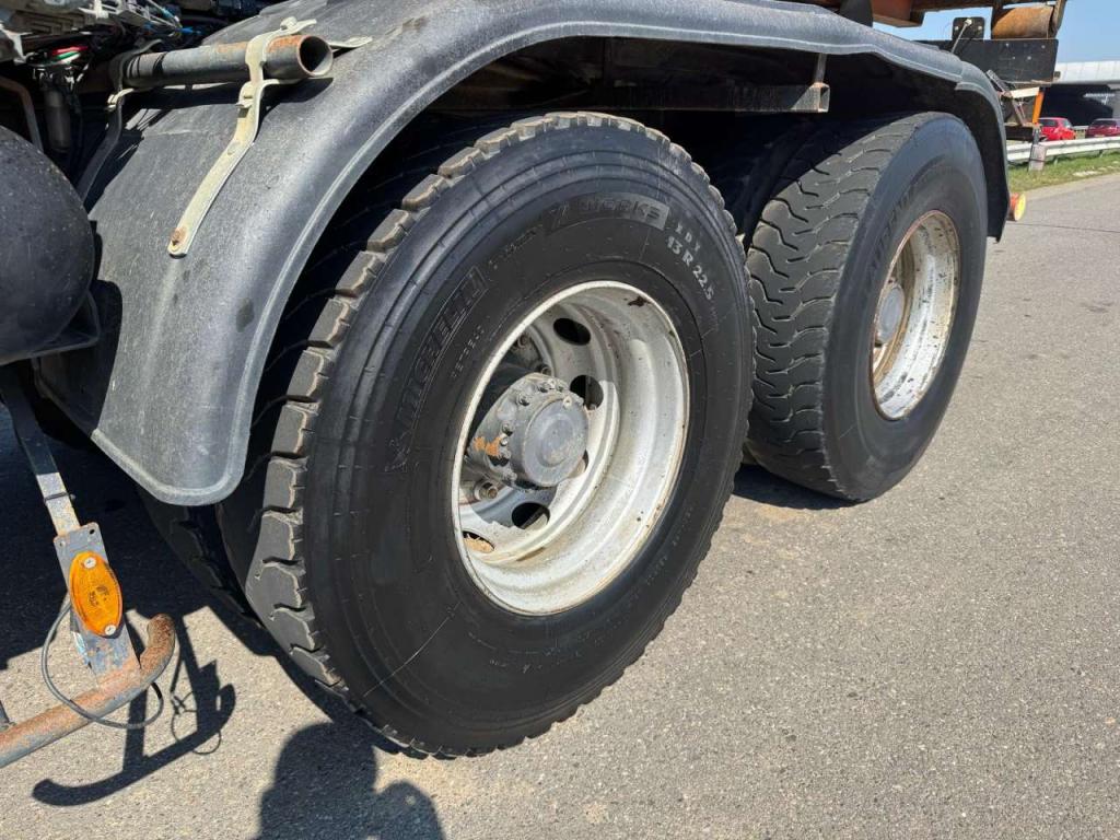 Renault Kerax 410 8x4 Full steel - Manual - Euro 4 - Big axles Photo 26