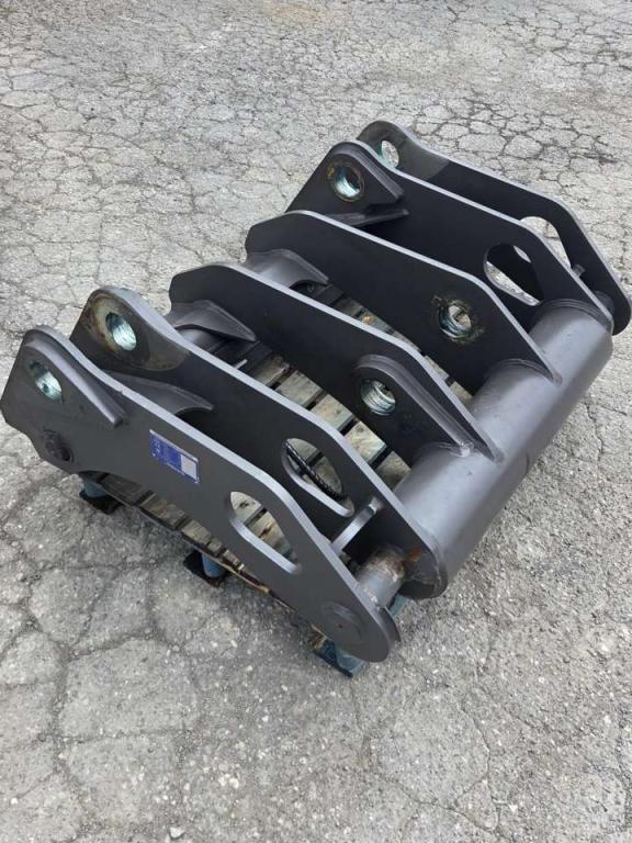 Volvo quick coupler for L150, L180 F, G, H, K Photo 3