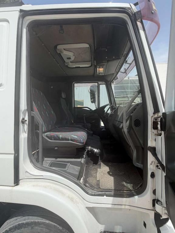 Iveco EUROCARGO ML80E21 Photo 11