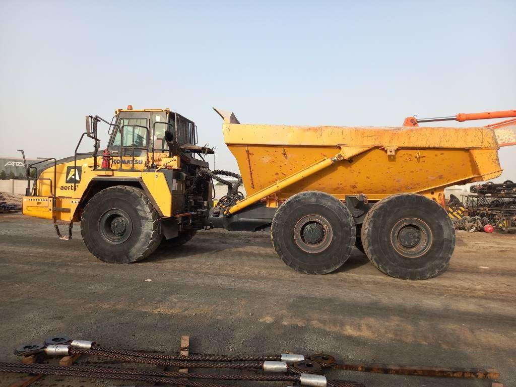 Komatsu HM400-3R (4 pcs available for sale in Abu Dhabi) Photo 1