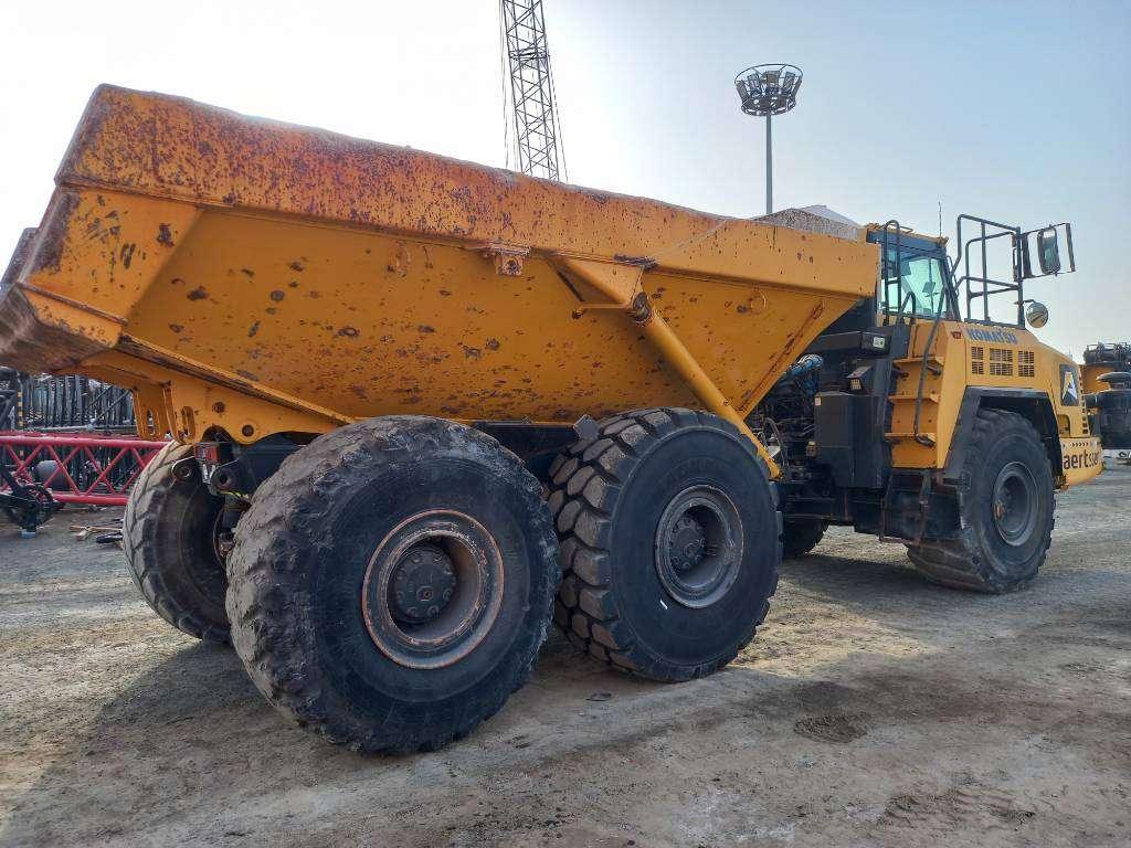 Komatsu HM400-3R (4 pcs available for sale in Abu Dhabi) Photo 6