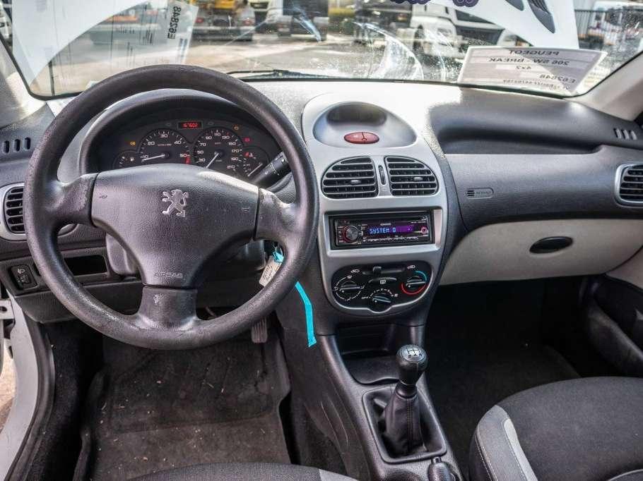 Peugeot 206 SW Photo 8
