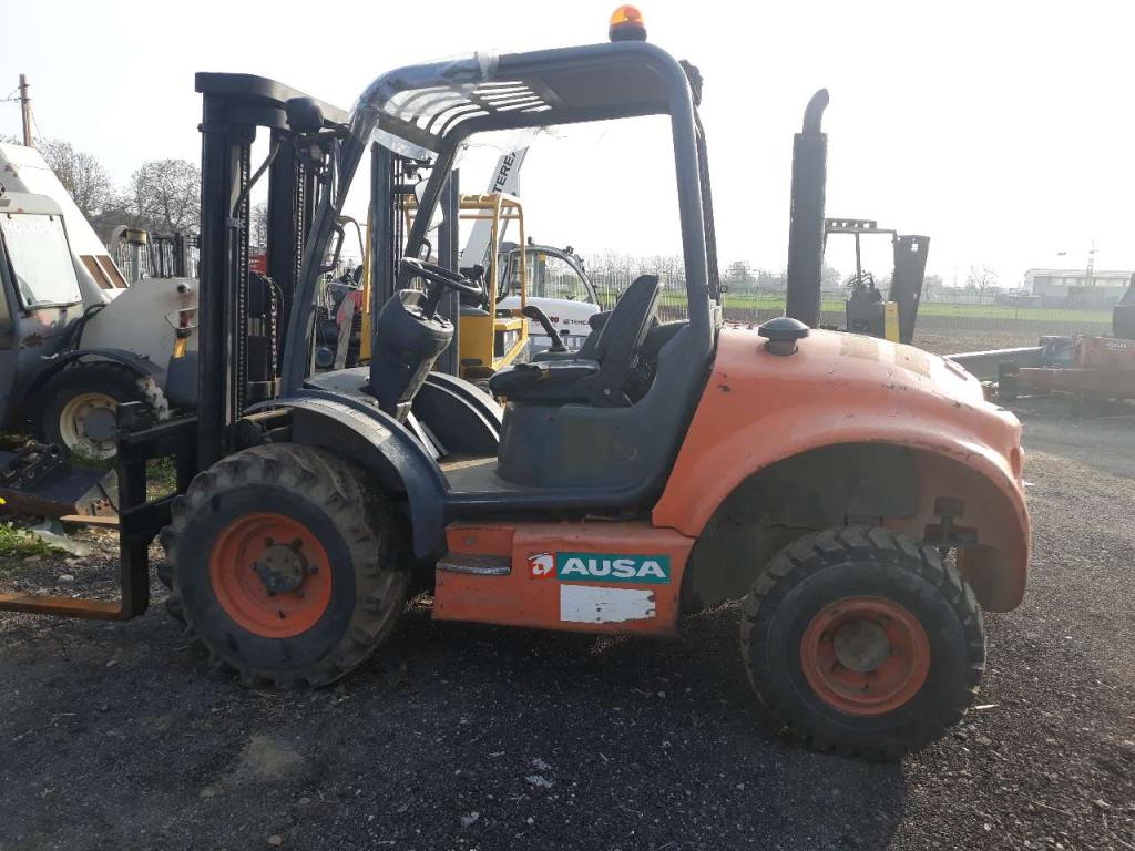 Ausa C200HX4 Photo 1