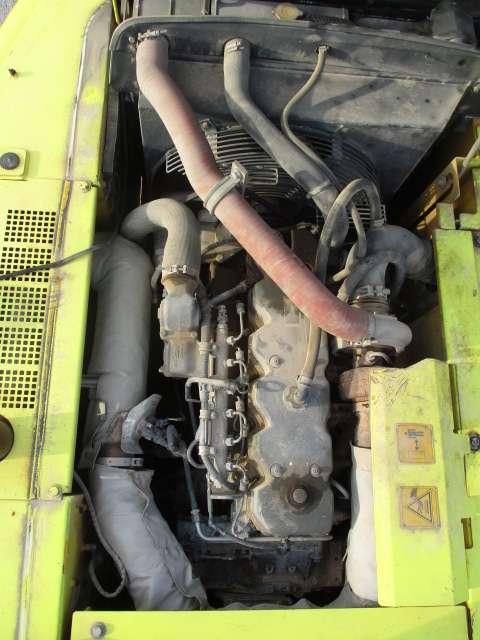 New Holland E245C Photo 22