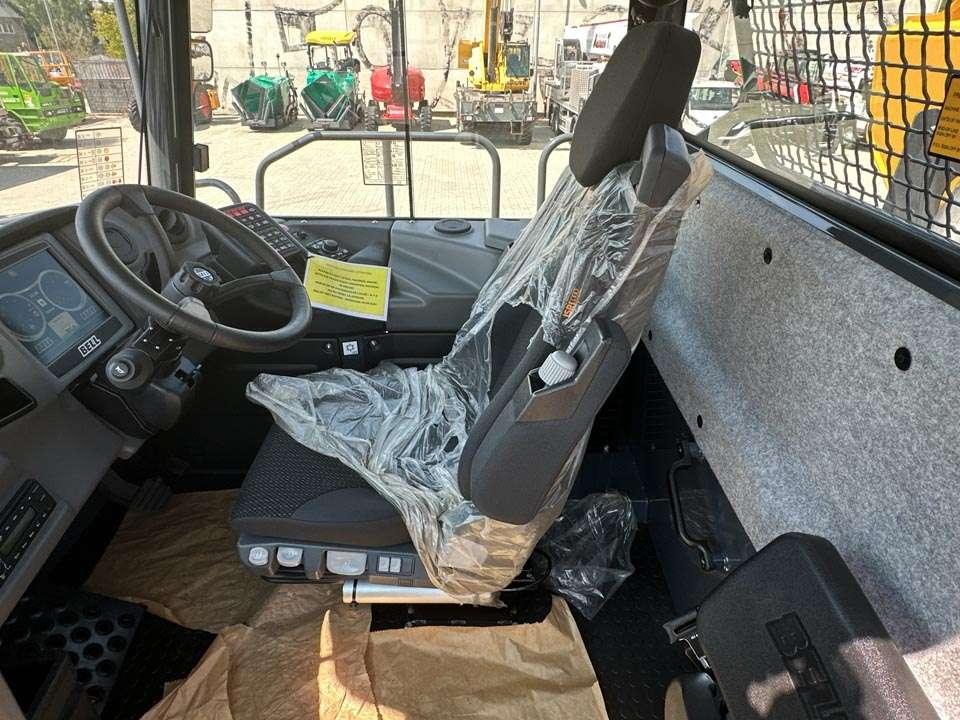 Bell B50E 6x6 Photo 15