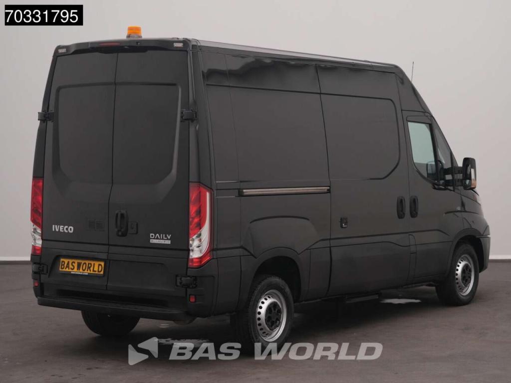 Iveco Daily 35S18 A/C Cruise control Photo 2