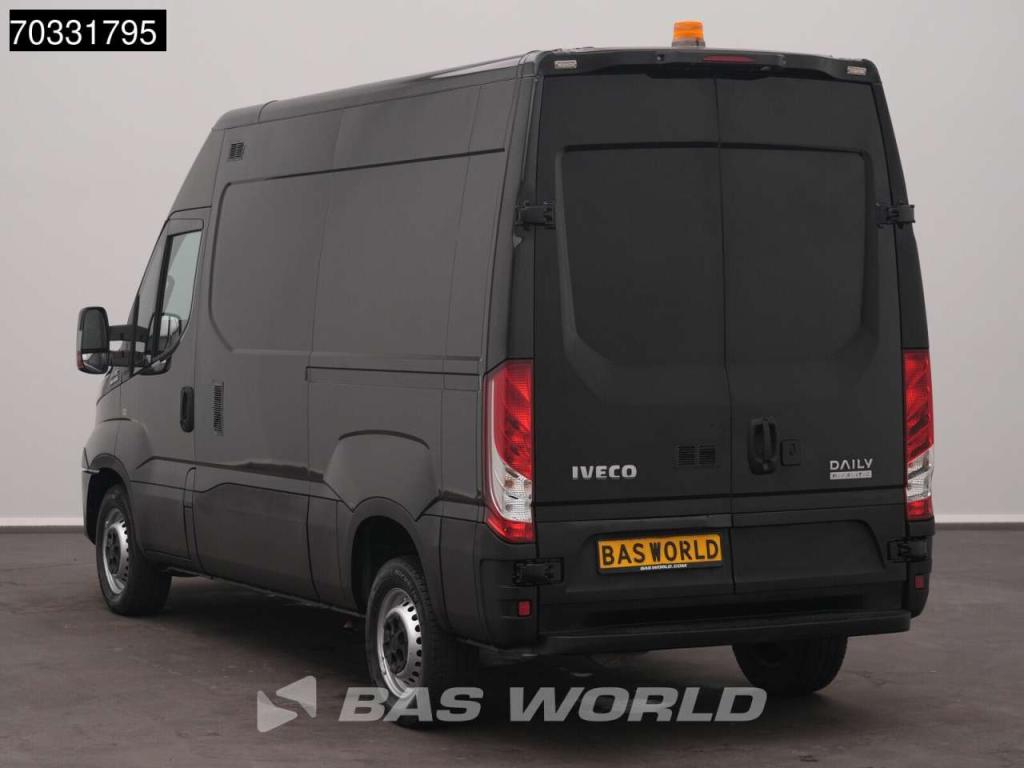 Iveco Daily 35S18 A/C Cruise control Photo 6