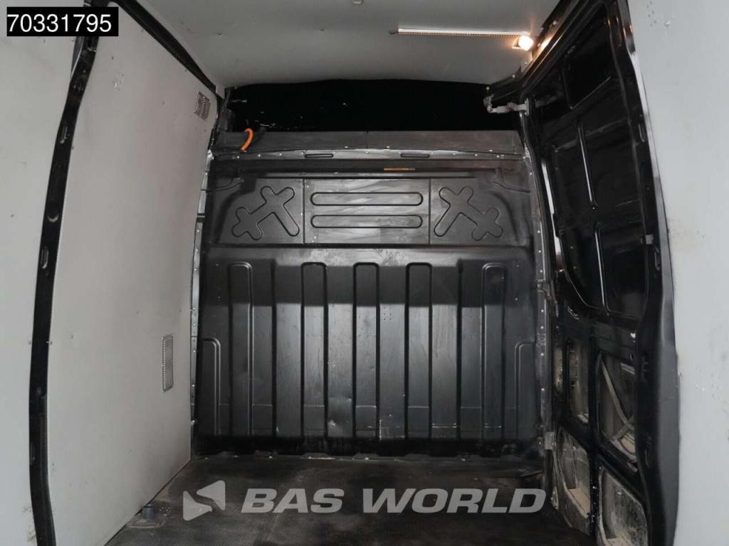 Iveco Daily 35S18 A/C Cruise control Photo 9