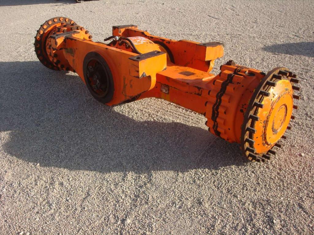 Essieu arrière pour Hitachi LX290 Photo 1