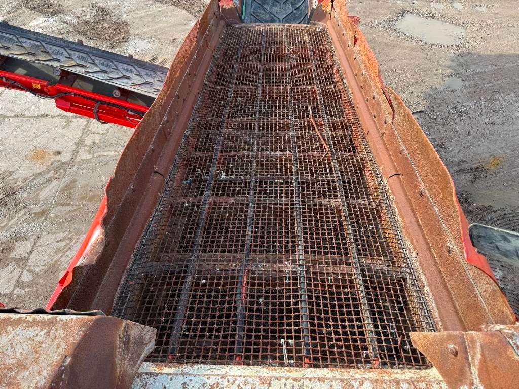 Terex - Finlay 883T - 2 Side Conveyor / Auto Greasing Photo 23