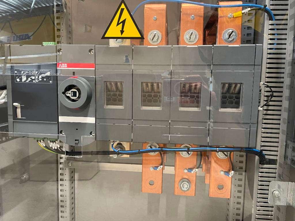 ATS Panel 1000A - Max 675 kVA - DPX-27509.1 Photo 8
