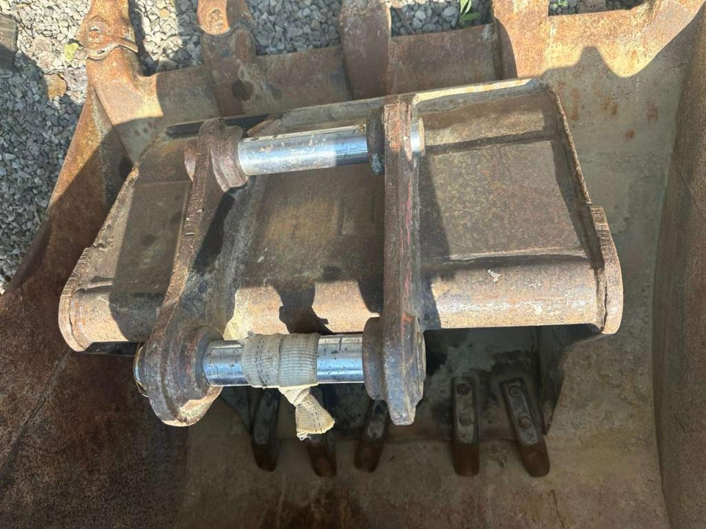 Caterpillar 305C Photo 11