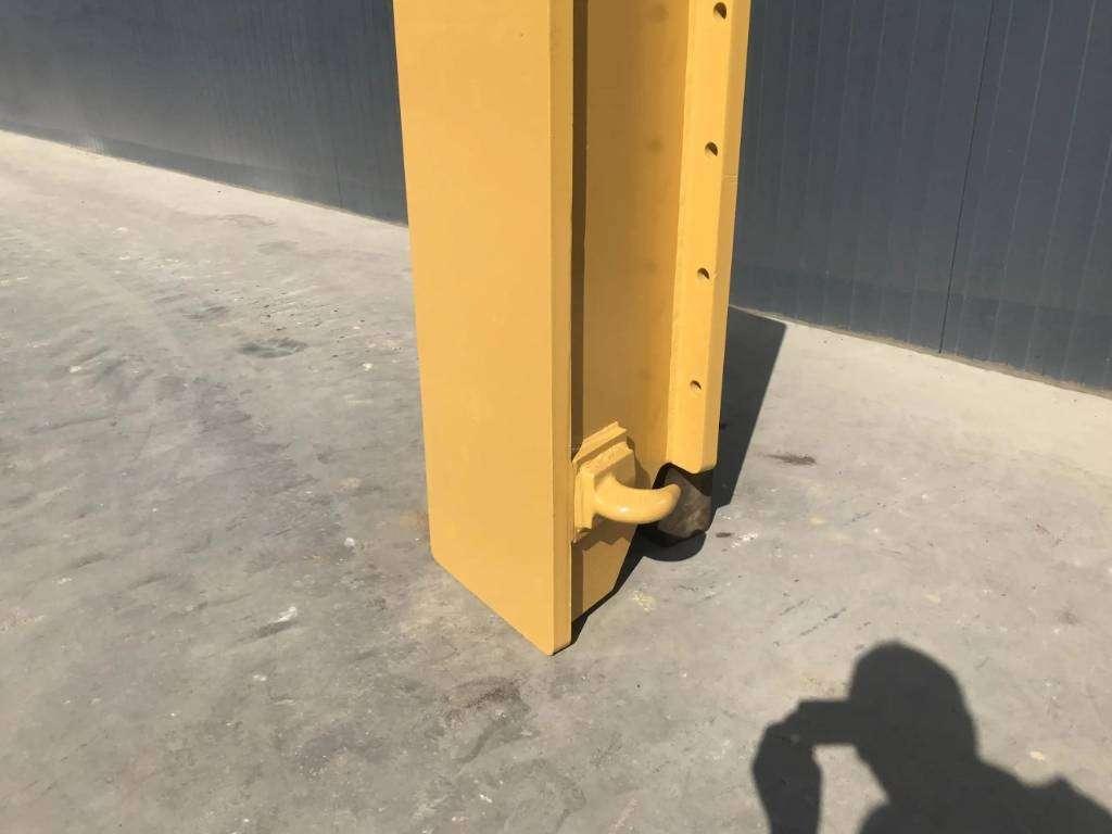 Caterpillar 14M Photo 3