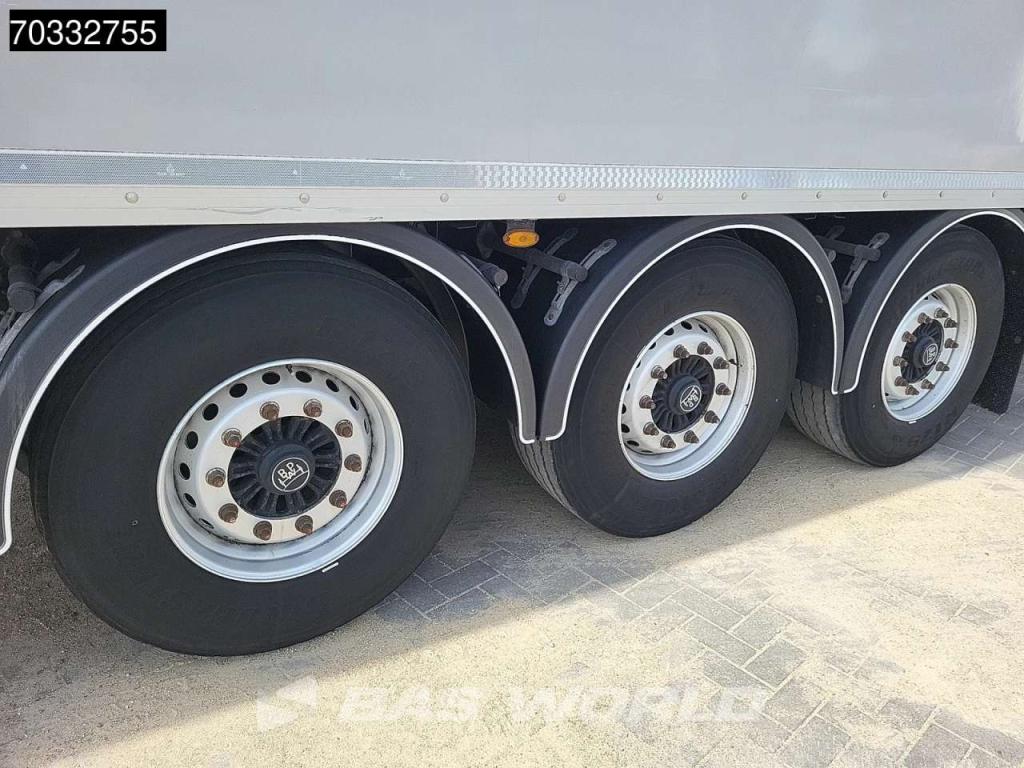 Kässbohrer XS APK 12/26 BPW Photo 16