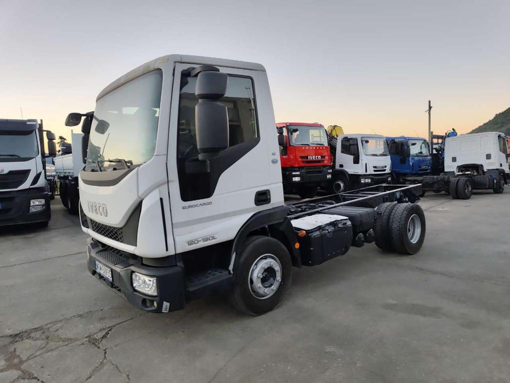 Iveco EUROCARGO 120-190L Photo 11