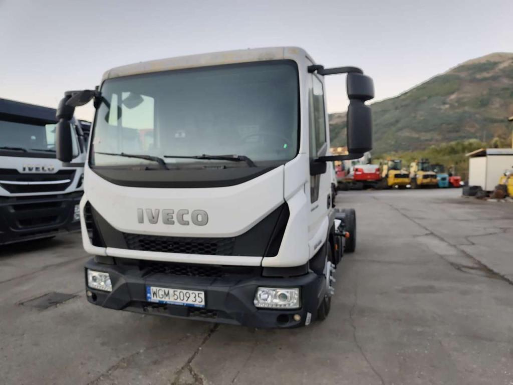 Iveco EUROCARGO 120-190L Photo 2