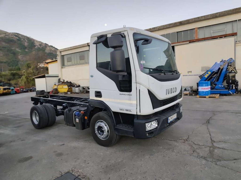 Iveco EUROCARGO 120-190L Photo 3
