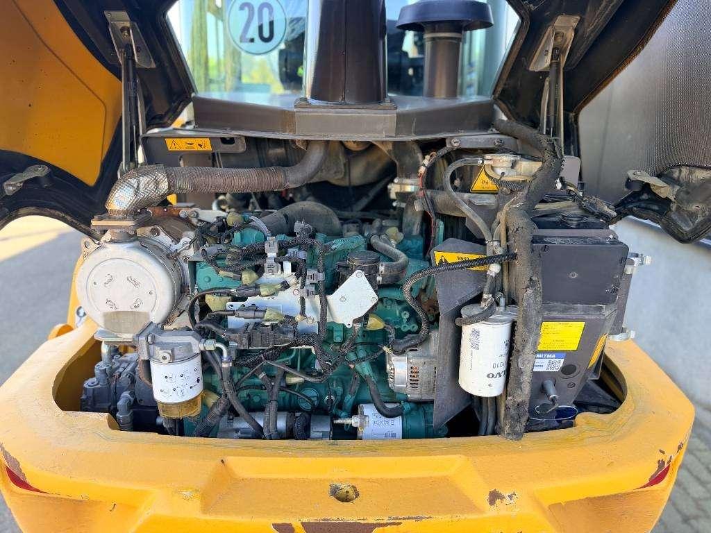Volvo L30G Photo 14