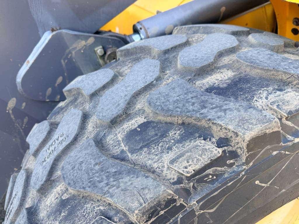 Volvo L30G Photo 15
