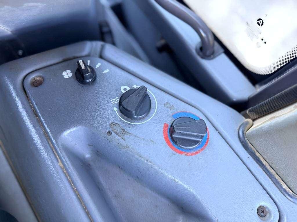 Volvo L30G Photo 30