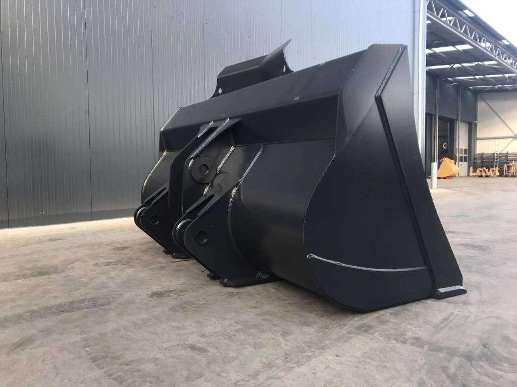 Volvo L180F Photo 8