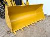 Caterpillar 424 4WD - Hammer Lines / Airco / Side Shift Photo 12 thumbnail